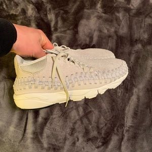 Nike woven footscapes